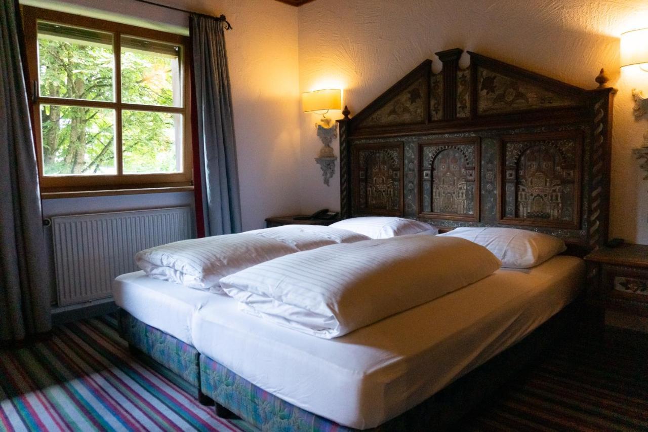 Hotel Schrenkhof Unterhaching Eksteriør billede