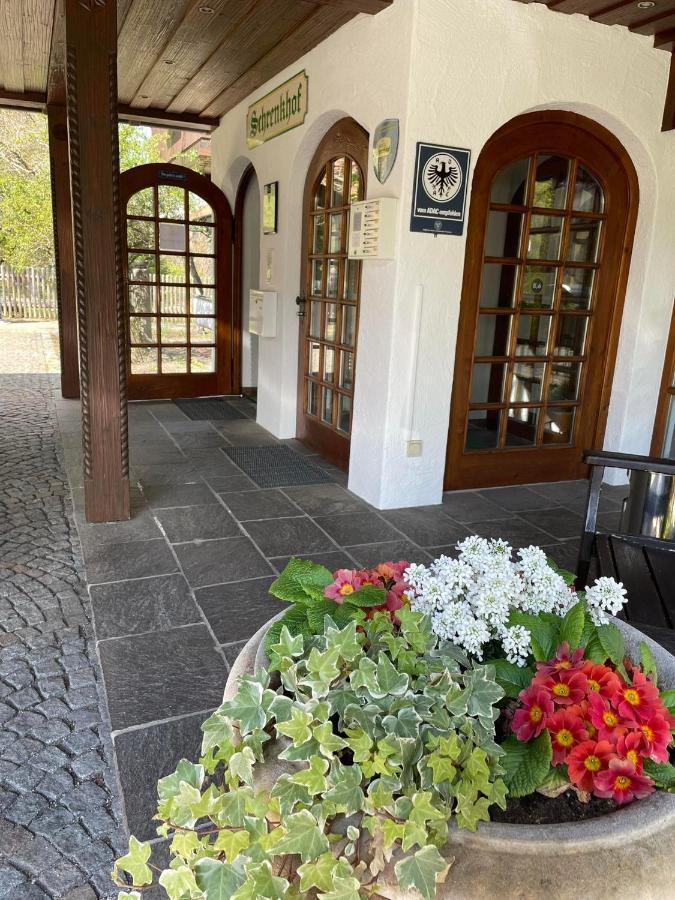 Hotel Schrenkhof Unterhaching Eksteriør billede
