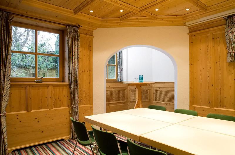 Hotel Schrenkhof Unterhaching Eksteriør billede